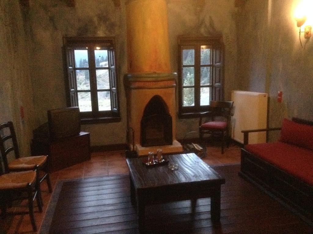 Astrovolia Hotel Kalambaka Bagian luar foto